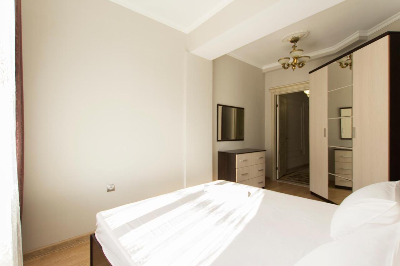 אלמטי Residential Complex Central 261 מראה חיצוני תמונה